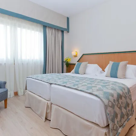 Hotel Praga 4*