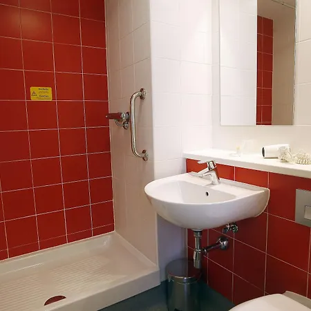 Travelodge Metropolitano