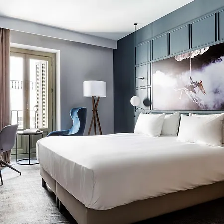 Radisson Blu Hotel, Prado Hotel 4*