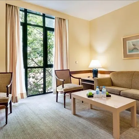 Espahotel Plaza Basílica Aparthotel 3*