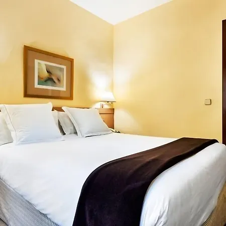 Espahotel Plaza Basilica Aparthotel Madrid