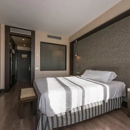Mercader Hotel