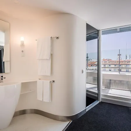 Mate Oscar Hotel 3*