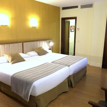 Condes Hotel 3*
