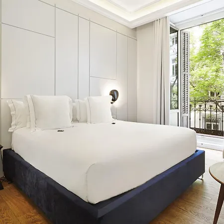 One Shot Recoletos Hotel 4*