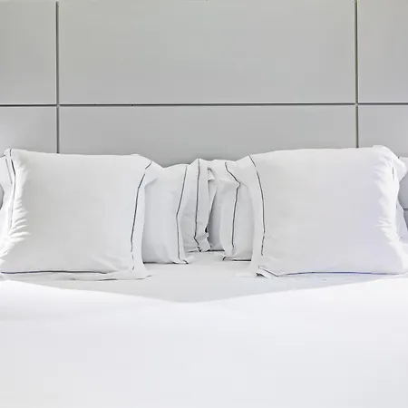 One Shot Recoletos Hotel 4*