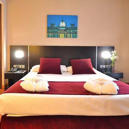 Clement Barajas Hotel