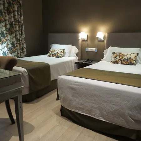 Hotel Moderno Puerta Del Sol 3*