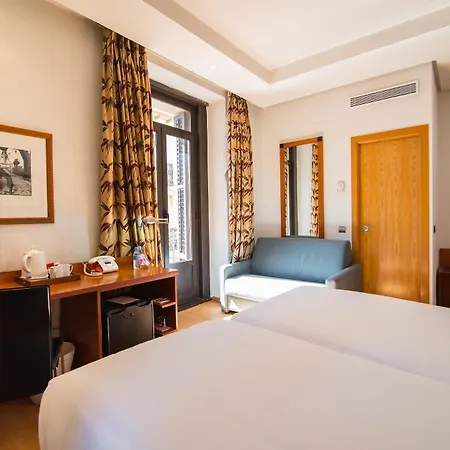 Petit Palace Preciados 3* Madryt