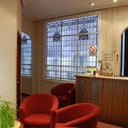 Casa de hóspedes Avenida Madri