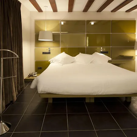 Del Leon De Oro Boutique 4*