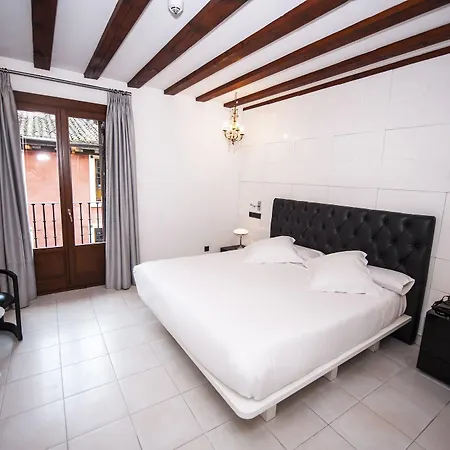 Hotel Del Leon De Oro Boutique 4*