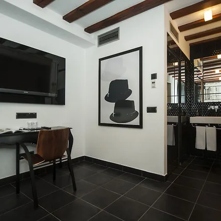 Del Leon De Oro Boutique 4*