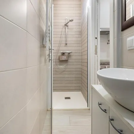Modern - 1bedroom 1bathroom - Chueca Apartamento