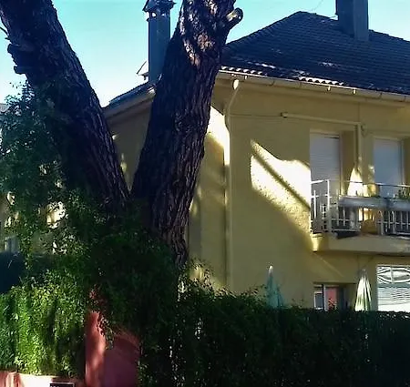 Отель Aravaca Garden Мадрид
