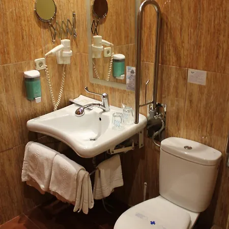 太阳门米拉多酒店 酒店