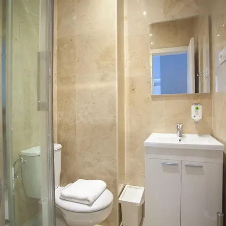 In Malasana Apartment Madrid