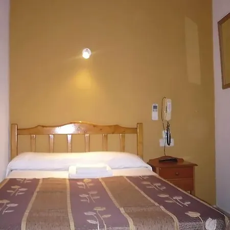 Fuencarral Kryse Hotell
