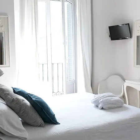Guest house Vazquez De Mella Gran Via 2*