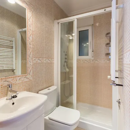 Aparthotel Smartr La Latina Madrid