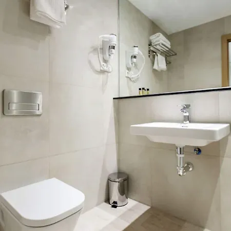 Castilla Ii Puerta Del Sol Hotel Madrid
