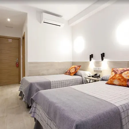 Hotel Castilla Ii Puerta Del Sol Madrid