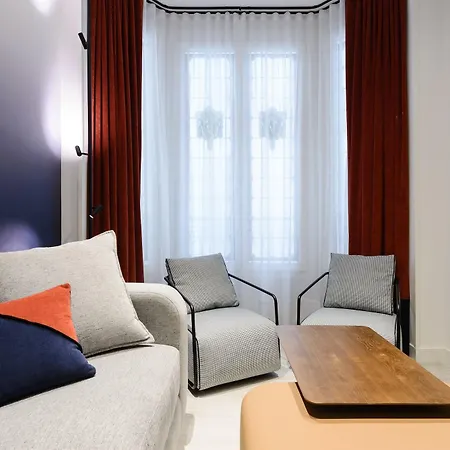 Aparthotel Smartrental Collection Gran Via Centric 4*