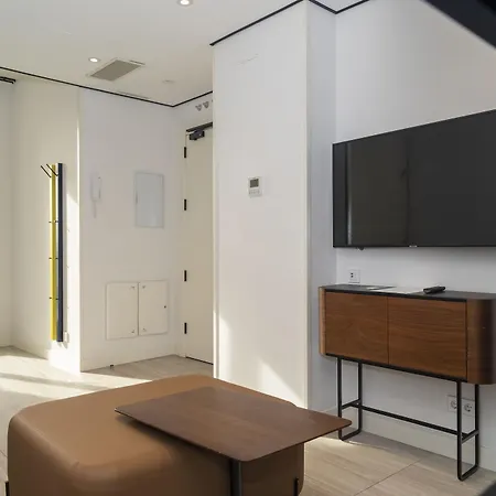 Aparthotel Smartrental Collection Gran Via Centric 4*