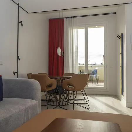 Smartrental Collection Gran Via Centric Aparthotel 4*