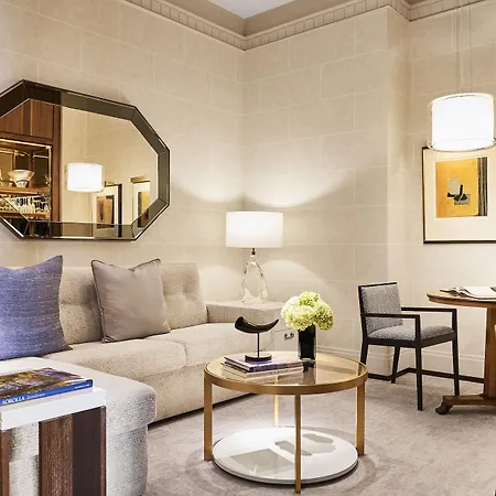 Four Seasons 5*
