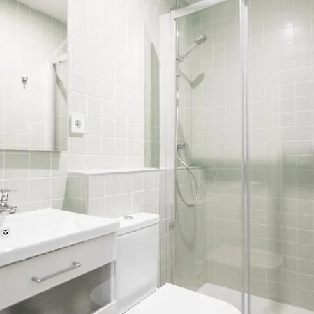 Minty - Velarde Apartment