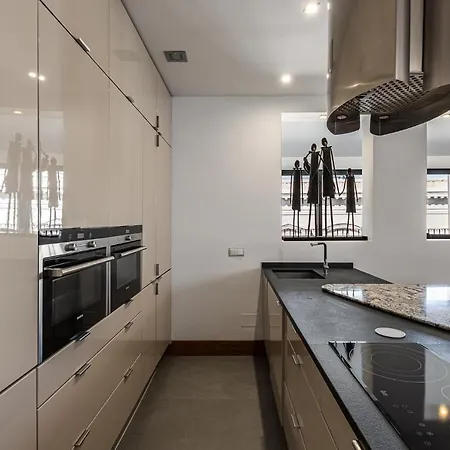 Bnbholder Golden Mile Apartment *