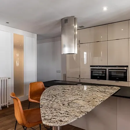Bnbholder Golden Mile Apartment *