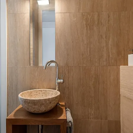 Bnbholder Golden Mile Apartment Madrid