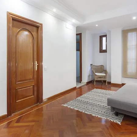 Mit House Fernando VI En Madrid * Madrid