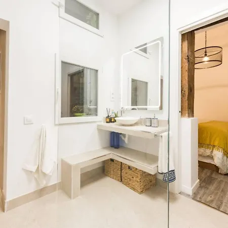 Luxury Design Center Apartment *