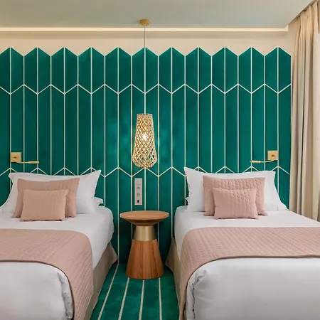 Room Mate Macarena, Madrid Gran Via ホテル マドリード