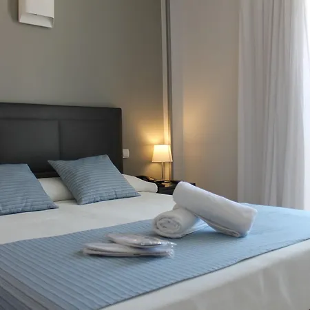Barajas Plaza Hotel 3*