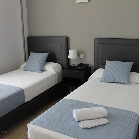 Barajas Plaza Hotel 3*