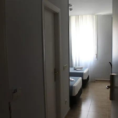 Barajas Plaza Hotel 3*