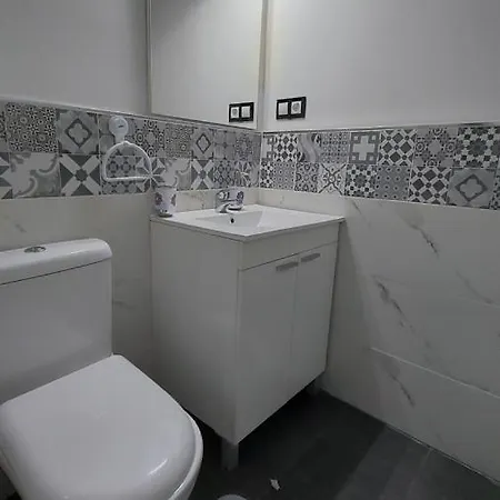 Homely Apartament *
