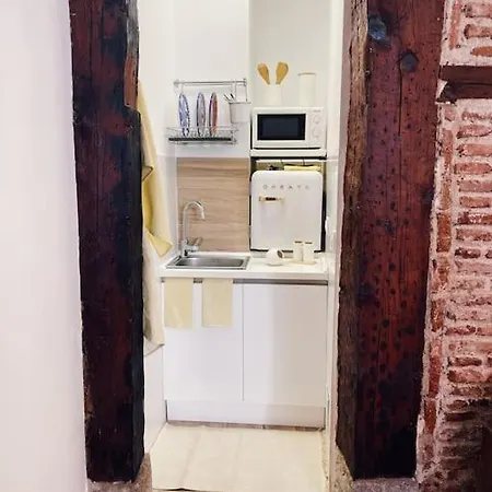 Opera Carmen Palacio Real Luxury Apartment Madrid