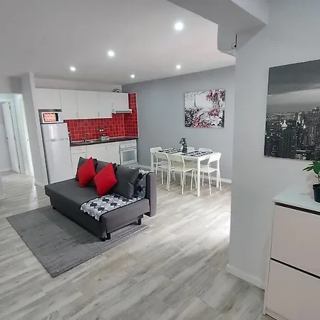 Cozy Apartament Appartamento Madrid