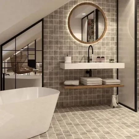 Atocha Madrid, Tapestry Collection By Hilton 4*