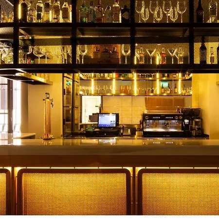 Hotel Atocha Madrid, Tapestry Collection By Hilton