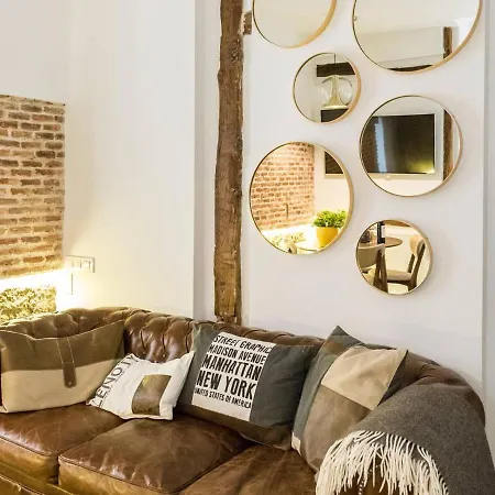 Luxury Design Center Apartment