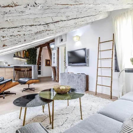 Atico De Diseno En Plaza Mayor Apartment