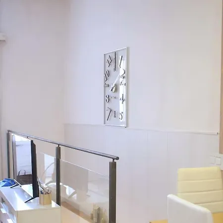 Apartamento Palacio Real De Madrid, Histórico Madri