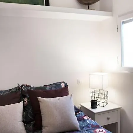 City Center Trendy & Charming Private Apartment *