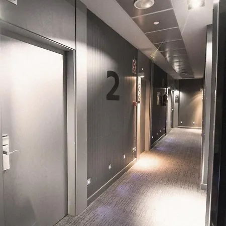 Petit Palace Plaza Espana 4*
